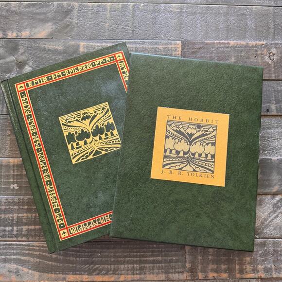 The Hobbit J.R.R. Tolkien Collectors Edition Hardcover Slipcase Green Speckled - Picture 1 of 7